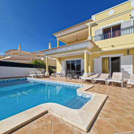 Villa Tio Pedro - Swimming Pool - For families- BY BEDZY