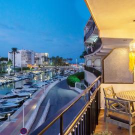 K-NAVY by Nuka Homes