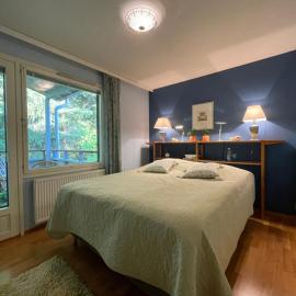 Helsinki Hallainvuori yksityismajoitus, hotel i Helsinki