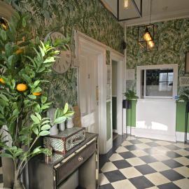Avis Hotel, hotel a Bromley