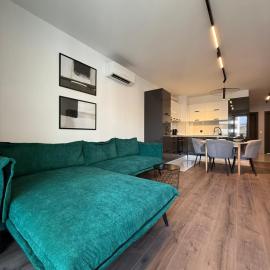 Luxury 2BR Apartment - FREE Garage - Walk to Vitosha - 2 Bathrooms - New Building