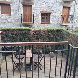 Can Vibru Vilallonga, Hotel in Vilallonga de Ter