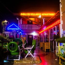 Dollys Villagio Apartments, hotel i Takoradi