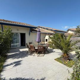 Maison en Duplex au Pied des Dunes à Biscarrosse - Calme et Confort, Parking et Terrasse - FR-1-319-183
