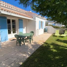 Maison mitoyenne à Barbâtre près de la plage - 4 personnes - FR-1-823-149