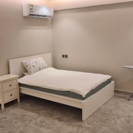 Private bedroom in shared unit in As-Suleimaniyah, hotel u Rijadu