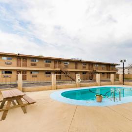 Oyo Hotel San Antonio Lackland AFB Seaworld Hwy 90 W, Hotel in San Antonio