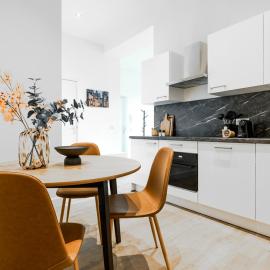 Spacious home, 10 min from Efteling, hotel i Tilburg