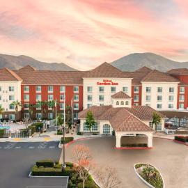 Viesnīca Hilton Garden Inn Fontana pilsētā Fontana