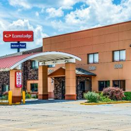 Econo Lodge Topeka at Wanamaker, hotel sa Topeka