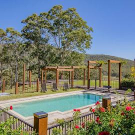 La Roseraie - Elegant Hunter Valley Vines Homestead