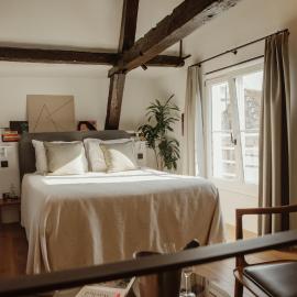 A Place Antwerp - Boutique Suites & Flats - Oude Koornmarkt 1, hotel in Antwerp
