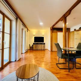 Altstadt Apartment mit Terrasse、Mainbernheimのホテル
