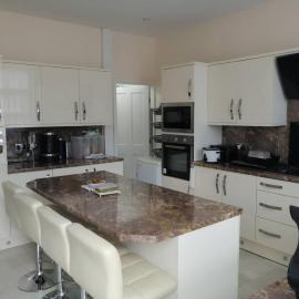 Charming Bradford Room to Rent with Shared Facilities, hotel in Bradford