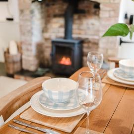 Sweetheart Cottage - Cosy 2 Bedroom in The Cotswolds