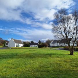 Gorse Cottage 3 Bedroom, hotel i Louisburgh