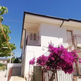Casa primo piano a due passi dal mare