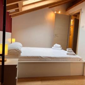 Apt with private parking, Wifi near Hospital Circolo by Kibilù Affitti Brevi