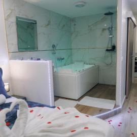Love & Lagon - suite romantique & spa privé, Hotel in Saint-Paul