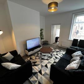 ResiLets - Brighton Road, Central, 2 Mile From NCL