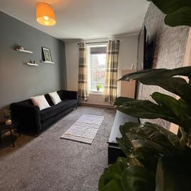 ResiLets - Front Street East Apartment