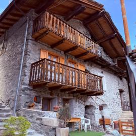 CASA VACANZE NORA, hótel í Chamois