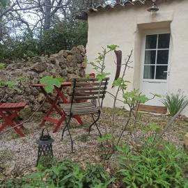 Notre Cabanon en Provence, hotel em Auriol