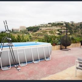 Bmehrine The Inn, hotell i Jbeil