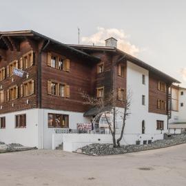 Hotel Mulin by Amanthos: Brigels şehrinde bir otel