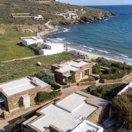 Ondalina sea front house by Tinosstay, hotell i Kardiani