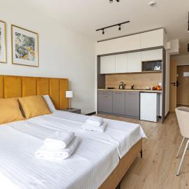 Zeus Apartments Lublin, хотел в Люблин