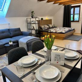 Fränkisches Nest am Schwanberg für 2-4 Personen - in der Nähe aller Weingüter, KNAUF GIPS KG und ConneKT