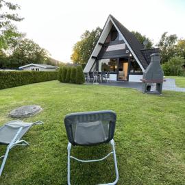 Ferienhaus mit Sauna in Burhave, hotel en Burhave