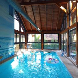 La Casa Malvarrosa- piscina climatizada