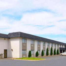 Avalon Inn, hotel di Sandusky