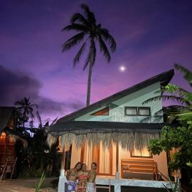 Siargao Nalu Loft House, hotelli kohteessa Burgos