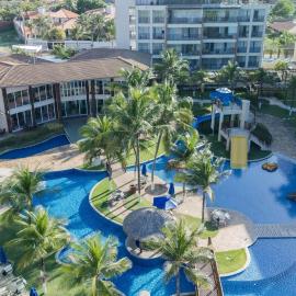 Condomínio Beach Living Pé na Areia 400 metros do Beach Park apartamento térreo com 2 quartos 2 banheiros cozinha equipada sala varanda wi-fi rápido estacionamento grátis portaria 24h