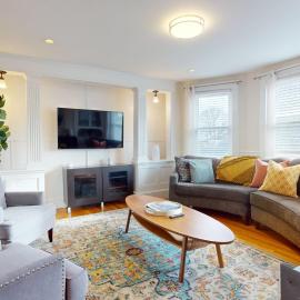 Spacious 5BR w AC, Near Harvard & Davis Sq, hotel in Cambridge