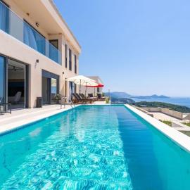 Green Horizon Sea Views Villa