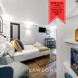 Chic Studio Steps from Windsor Castle, Hotel in Windsor