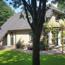 Vacation home Lunteren with Hottub and Sauna