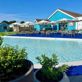 Hayling Island Holiday Park, hotel in South Hayling