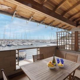 House in the port of Varazze 4 guests-Wi-Fi-Netflix 2 bedrooms very exclusive, hotel Varazzéban