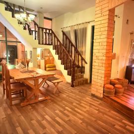 Frogs BNB Aviator's Bungalow