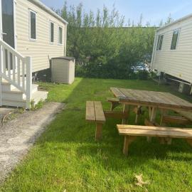 Newquay bay caravan 3bed sleeps 6، فندق في نيوكواي