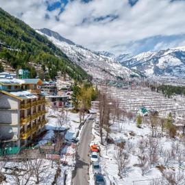 Vyas Vatika a wooden exotic Resort Near Old Manali