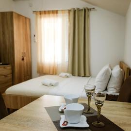 Apartments Djukic, hotel in Tivat