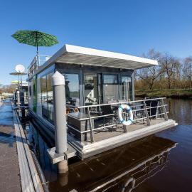 Hausboot "Seeloft", hotel Bad Bederkesában