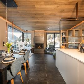 Alpine Penthouse in der Residenz Silvretta - Stunning & Luxurious, inkl Silvretta Card Premium, Hotel in See