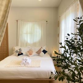 อุ่นไอดิน Home Stay